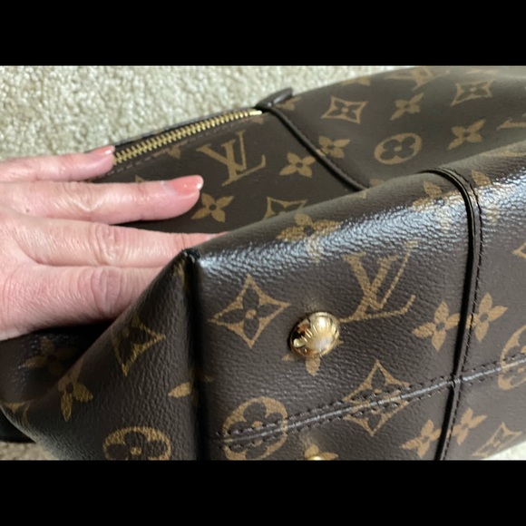 Louis Vuitton Meile Hobo Crossbody Handbag - Picture 5 of 8
